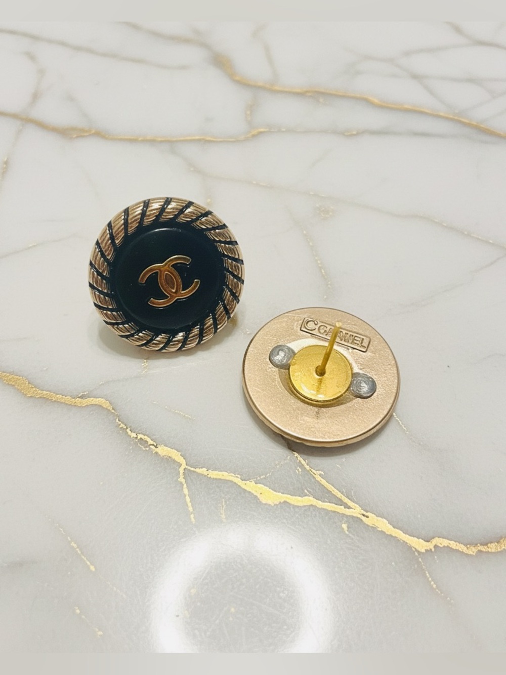 Luxury Black/Gold Upcycled Vintage Button Earrings 20mm - Picture 2 of 2